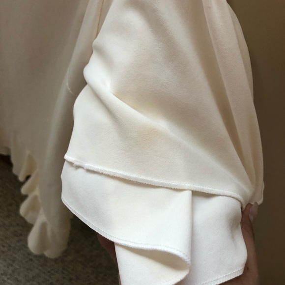 Cold shoulder ruffle mini dress - Picture 5 of 8